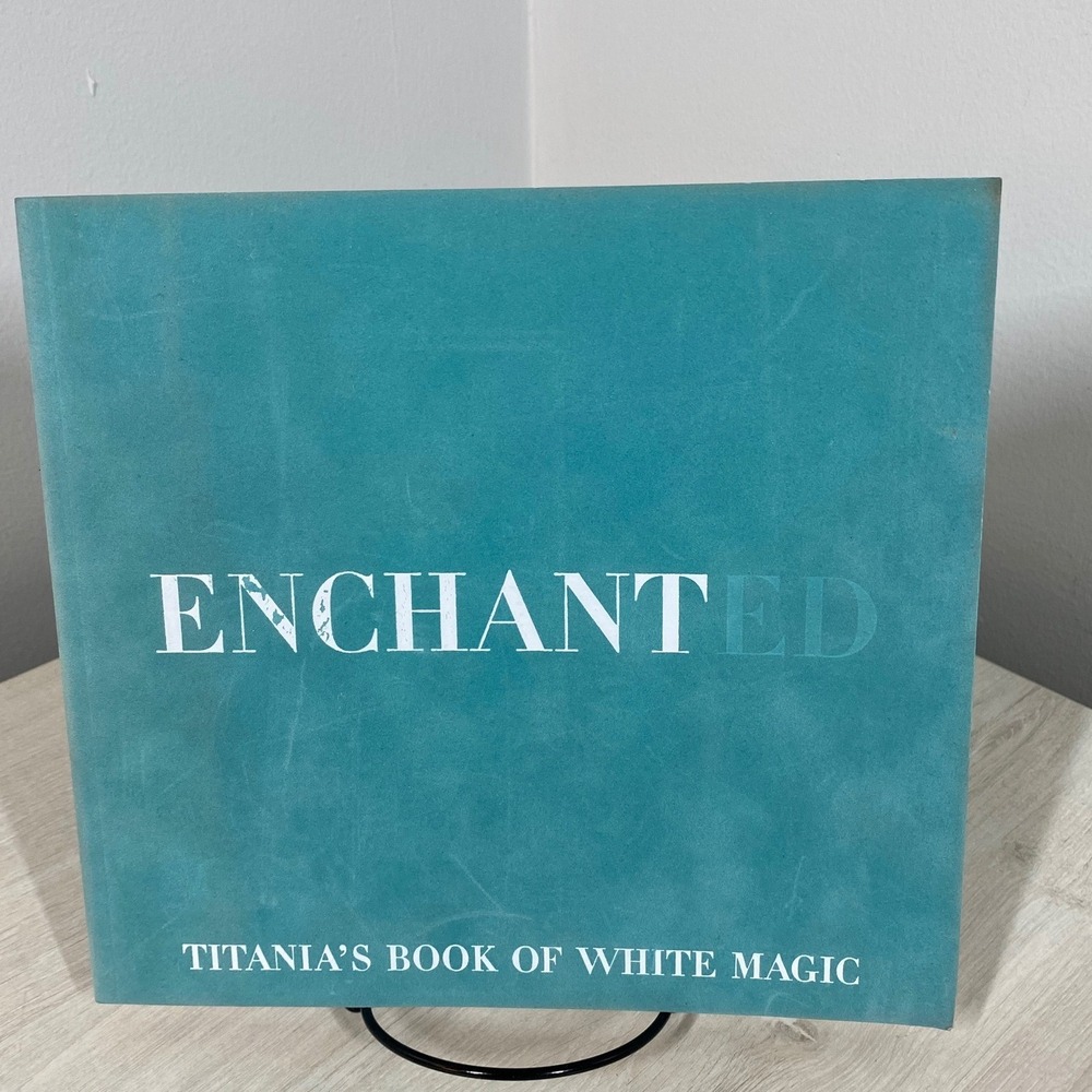 Enchanted Titania's Book of White Magic Titania Hardie Whitecap Books 2001 Teal